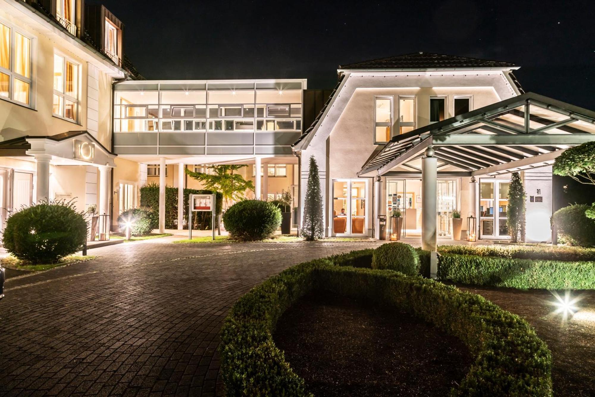 Hotel Sonne Rheda-Wiedenbrück Exteriör bild